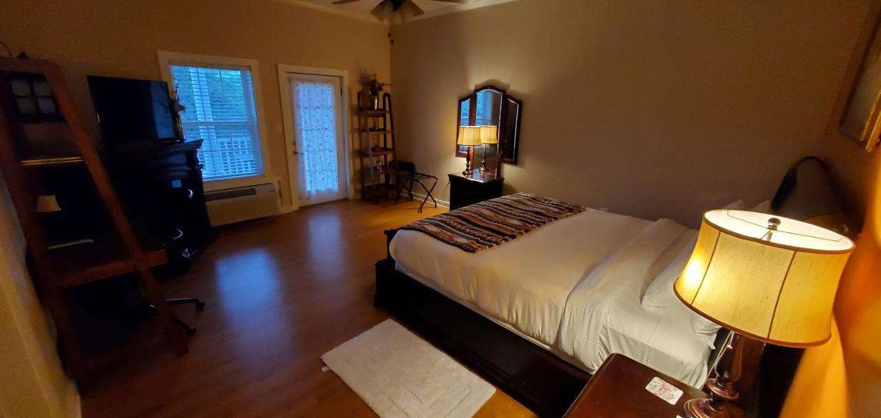 Acorn Hill Lodge And Spa Lynchburg Ngoại thất bức ảnh